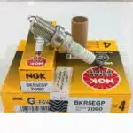 شمع سوزنی پایه کوتاه NGK پلاتینیوم BKR5EGP-7090 اصل ژاپن