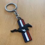 جاسوییچی سرکلیدی فلزی طرح موستانگ